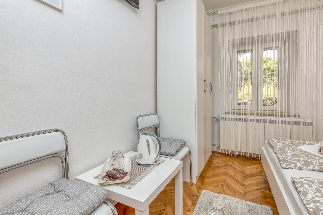 Matea Rooms Funtana Εξωτερικό φωτογραφία
